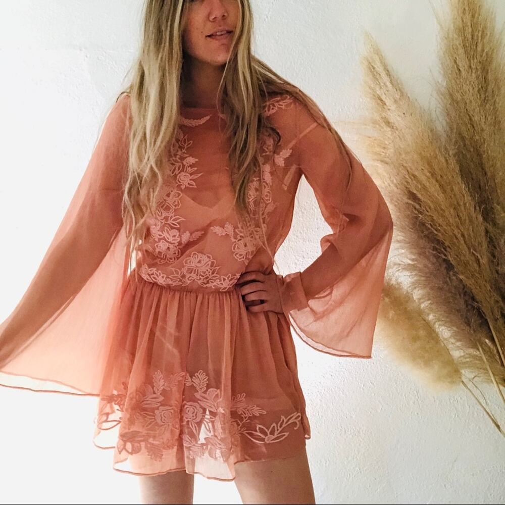 NEW JETSET DIARIES REVOLVE Blush Bell Long Sleeve Floral Embroidery Mini Dress S